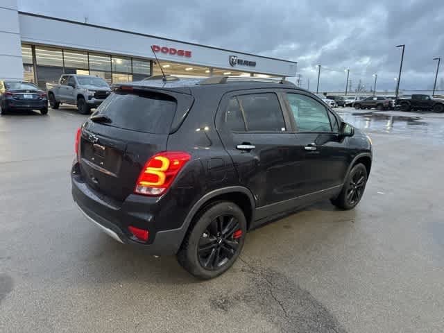 Thumbnail: 2018 Chevrolet Trax - 19