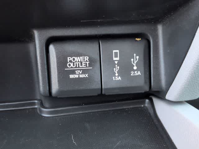 Thumbnail: 2018 Honda Pilot - 32