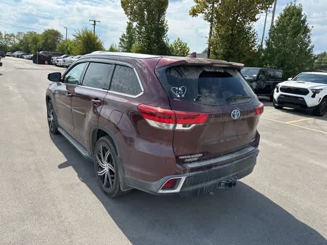 Thumbnail: 2018 Toyota Highlander - 16