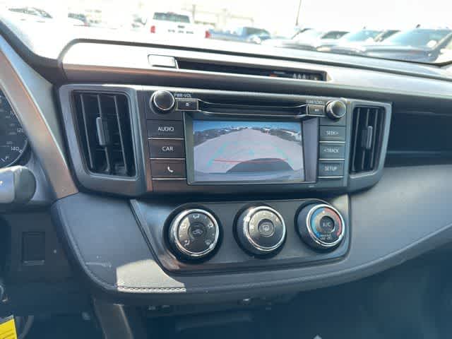 Thumbnail: 2018 Toyota RAV4 - 8