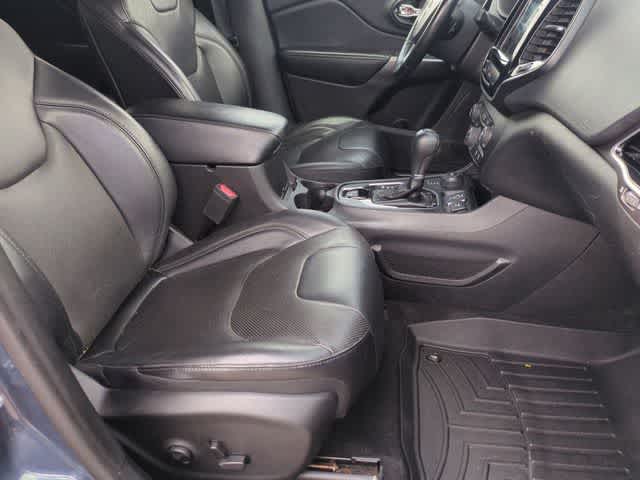 Thumbnail: 2019 Jeep Cherokee - 21