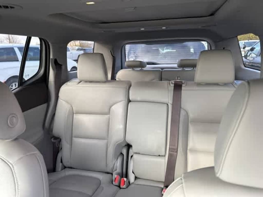 Used 2017 GMC Acadia SLT SUV