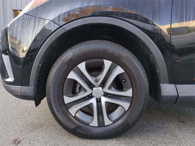 Thumbnail: 2016 Toyota RAV4 - 15