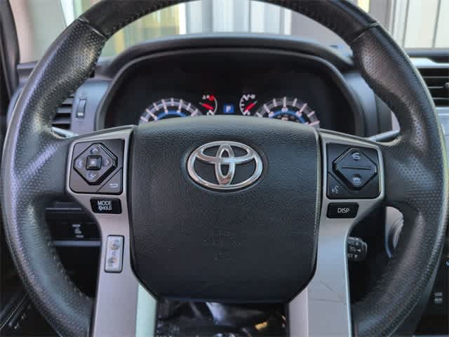 Thumbnail: 2017 Toyota 4Runner - 25