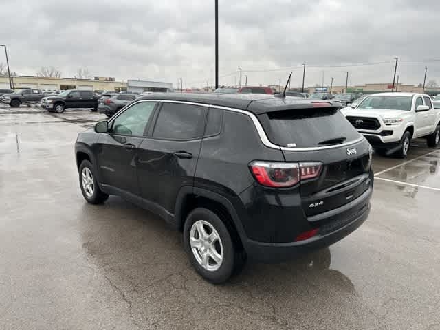 Thumbnail: 2022 Jeep Compass - 17