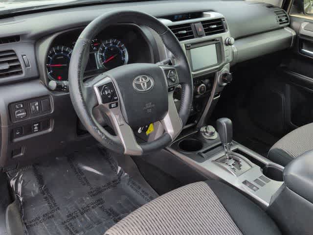 Thumbnail: 2015 Toyota 4Runner - 10