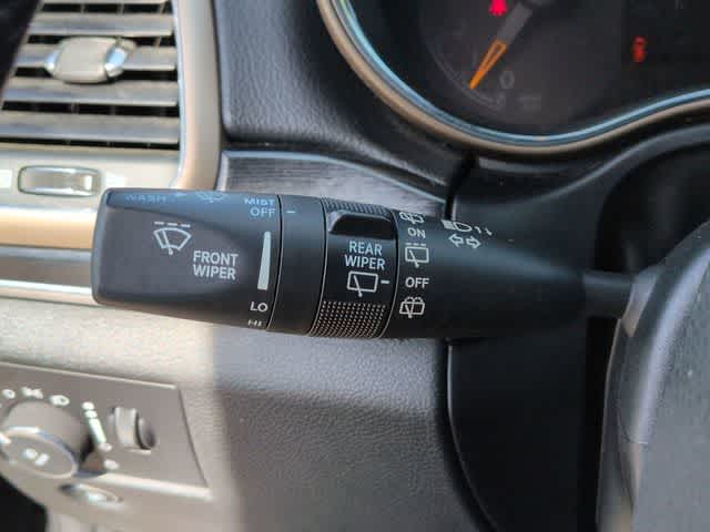 Thumbnail: 2016 Jeep Grand Cherokee - 28