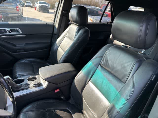 Thumbnail: 2013 Ford Explorer - 4