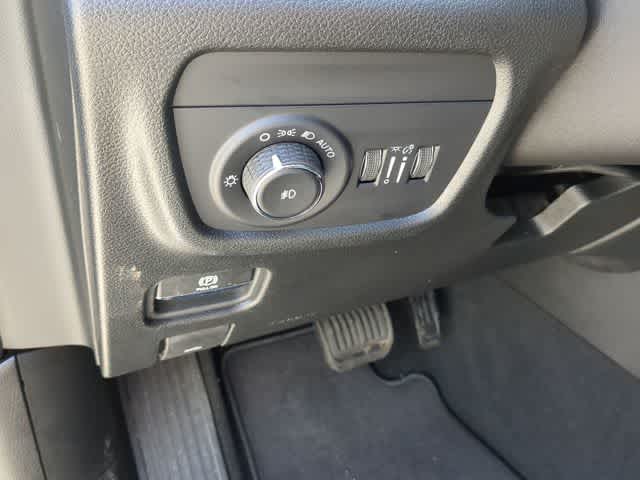 Thumbnail: 2026 Jeep Grand Cherokee - 18