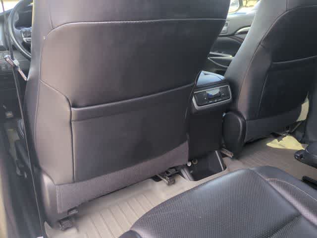 Thumbnail: 2016 Toyota Highlander - 19