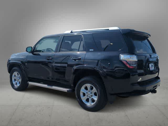 Thumbnail: 2016 Toyota 4Runner - 6