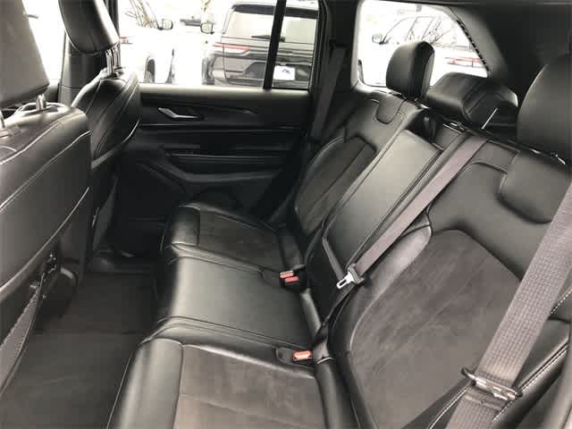 Thumbnail: 2023 Jeep Grand Cherokee - 23