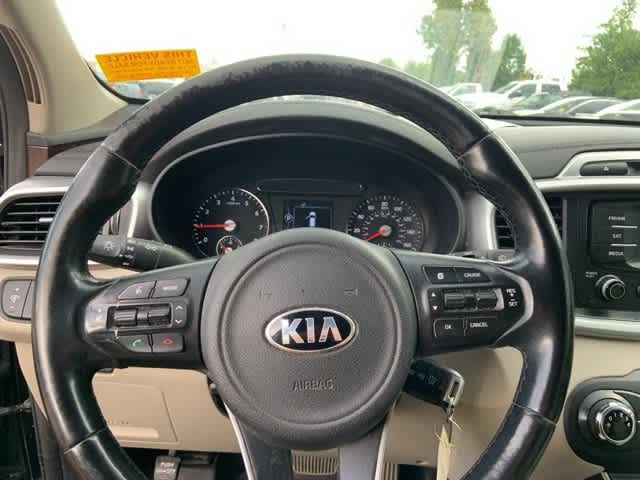 Thumbnail: 2016 Kia Sorento - 10