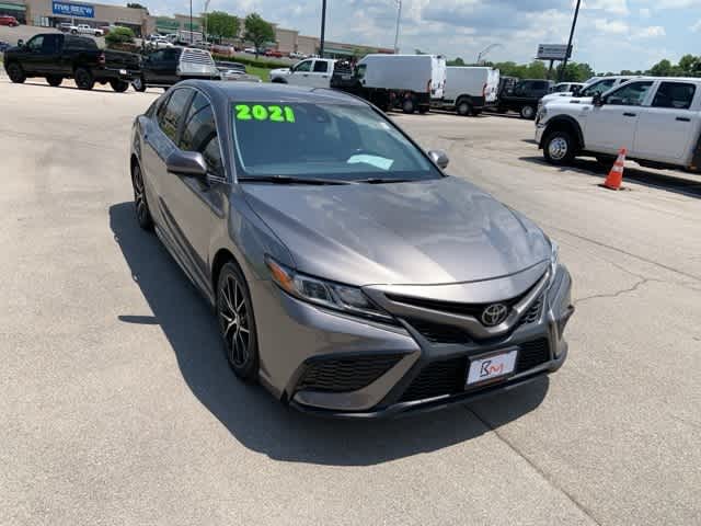 Thumbnail: 2021 Toyota Camry - 26