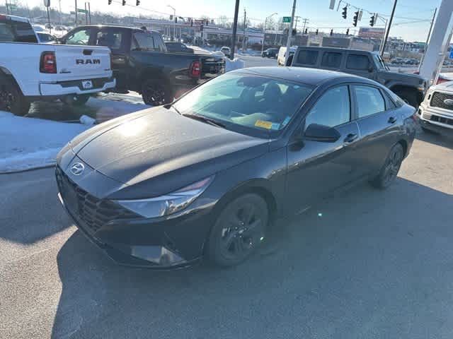 Thumbnail: 2023 Hyundai Elantra - 2