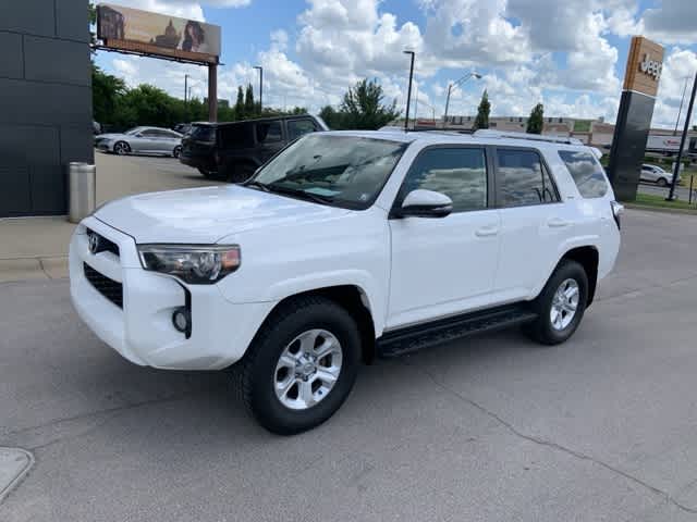 Thumbnail: 2015 Toyota 4Runner - 15