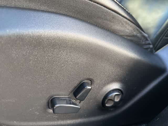 Thumbnail: 2015 Jeep Cherokee - 14