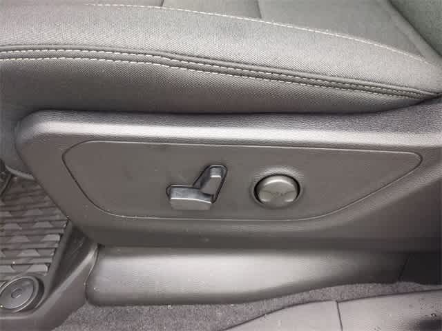 Thumbnail: 2026 RAM 1500 - 18