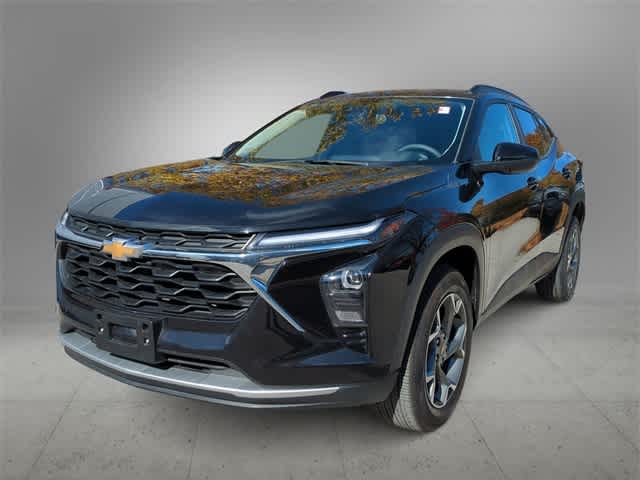 Thumbnail: 2025 Chevrolet Trax - 4