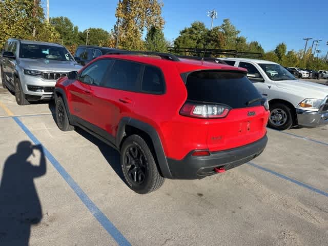Thumbnail: 2019 Jeep Cherokee - 16