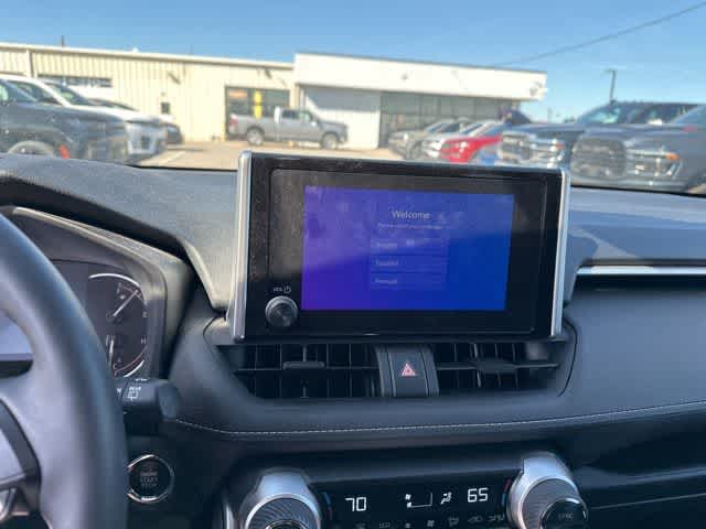 Thumbnail: 2023 Toyota RAV4 - 8