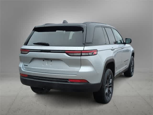 Thumbnail: 2025 Jeep Grand Cherokee - 8