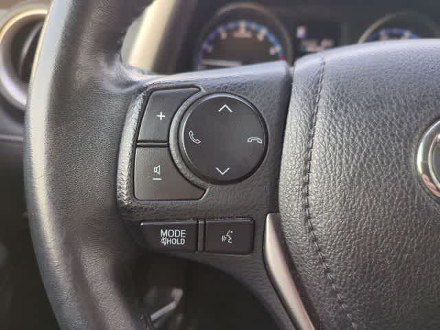 Thumbnail: 2017 Toyota RAV4 - 23