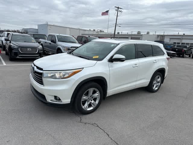 Thumbnail: 2016 Toyota Highlander - 16