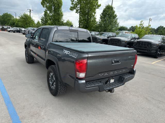 Thumbnail: 2017 Toyota Tacoma - 17