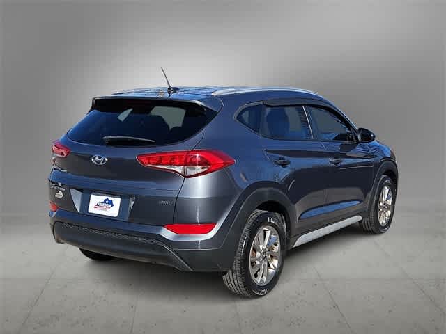 Thumbnail: 2017 Hyundai Tucson - 8