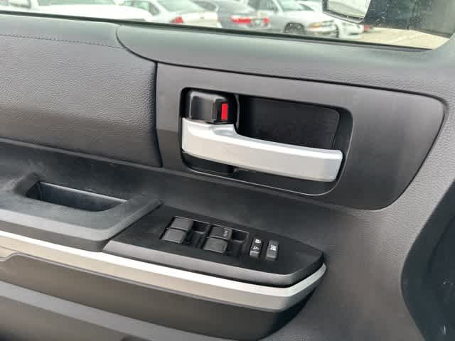 Thumbnail: 2017 Toyota Tundra - 10