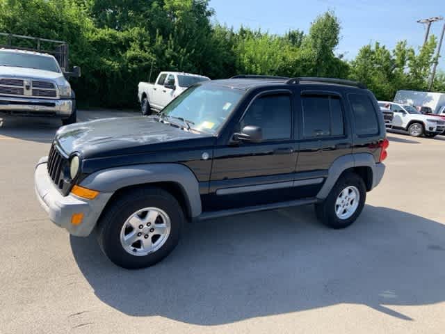Thumbnail: 2005 Jeep Liberty - 9