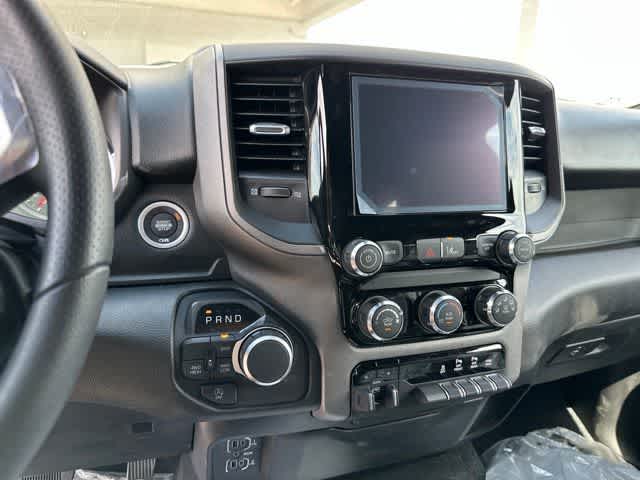 Thumbnail: 2026 RAM 1500 - 6
