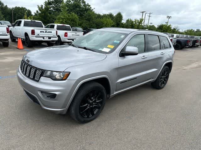 Thumbnail: 2019 Jeep Grand Cherokee - 12