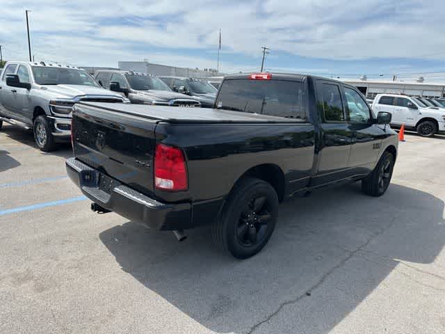 Thumbnail: 2019 RAM 1500 Classic - 14