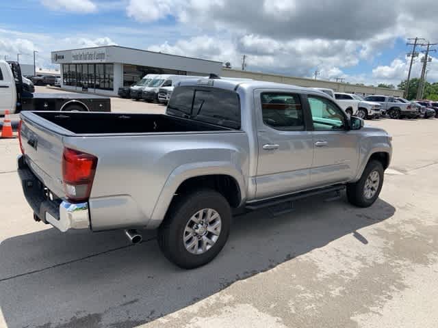 Thumbnail: 2018 Toyota Tacoma - 24