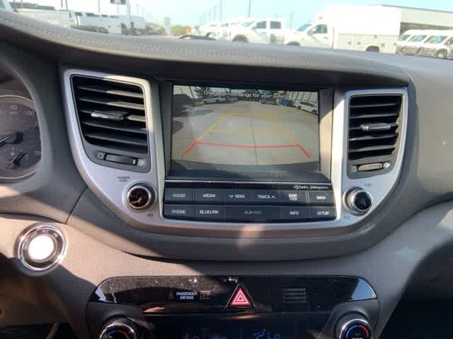 Thumbnail: 2016 Hyundai Tucson - 7
