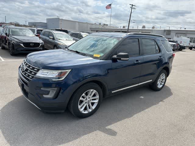 Thumbnail: 2017 Ford Explorer - 14