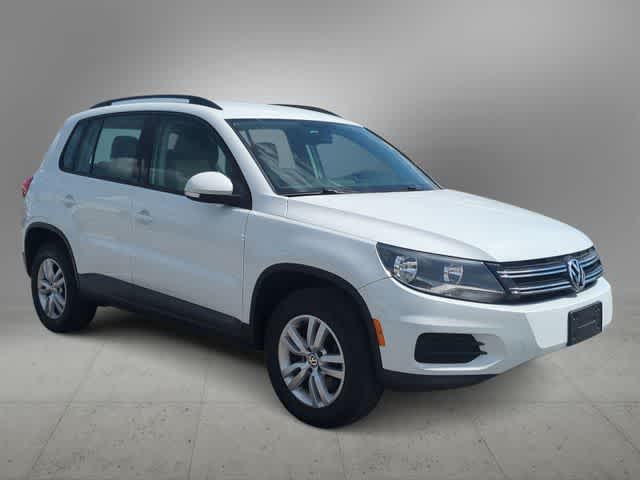 Thumbnail: 2017 Volkswagen Tiguan - 2