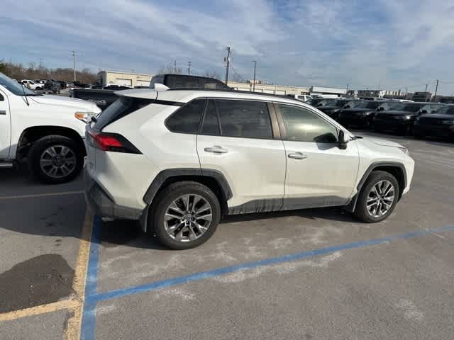 Thumbnail: 2019 Toyota RAV4 - 30