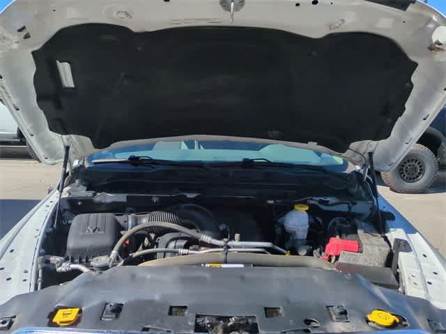 Thumbnail: 2019 RAM 1500 Classic - 15