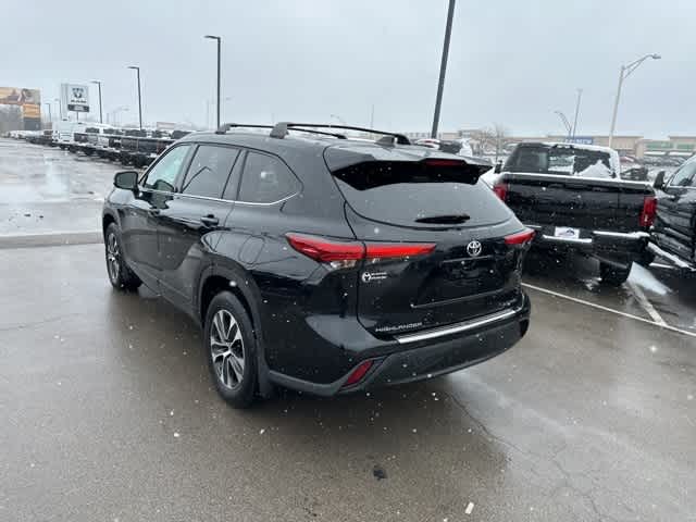 Thumbnail: 2022 Toyota Highlander - 19