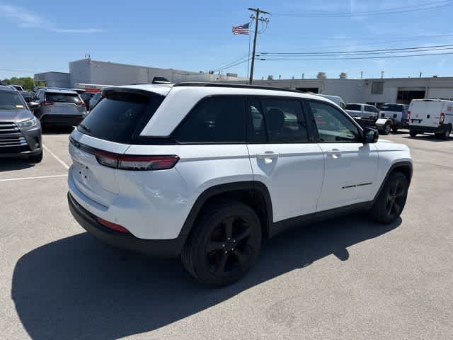 Thumbnail: 2023 Jeep Grand Cherokee - 19