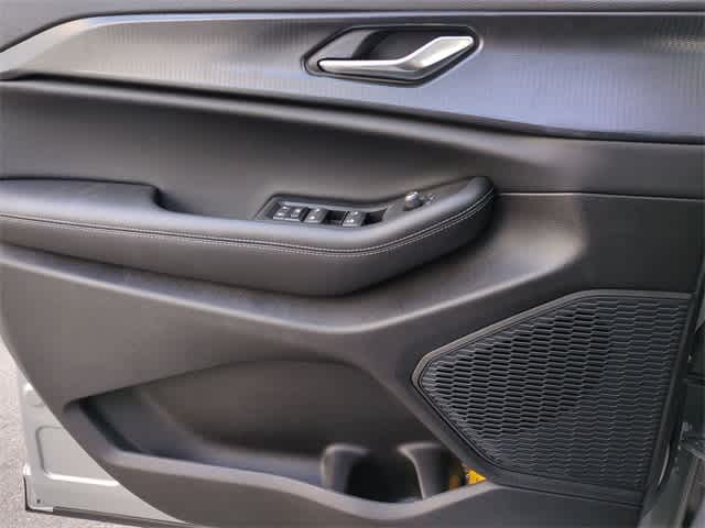 Thumbnail: 2025 Jeep Grand Cherokee L - 32