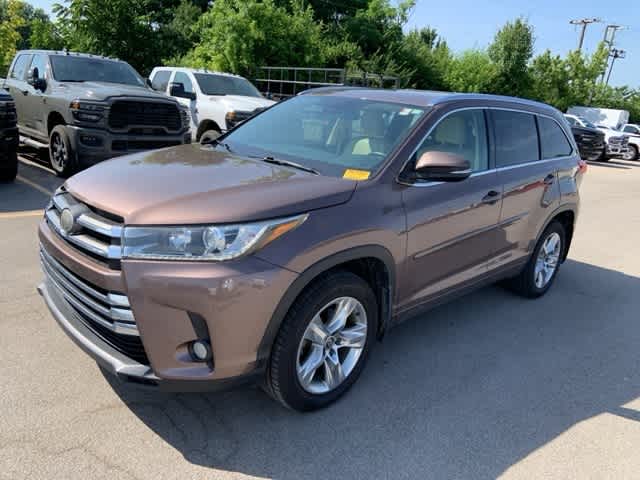 Thumbnail: 2017 Toyota Highlander - 2
