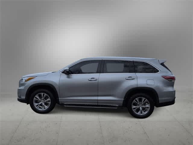 Thumbnail: 2014 Toyota Highlander - 5