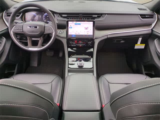 Thumbnail: 2025 Jeep Grand Cherokee - 15