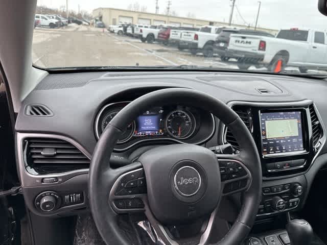 Thumbnail: 2019 Jeep Cherokee - 7