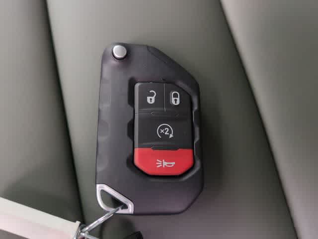 Thumbnail: 2026 Jeep Gladiator - 36