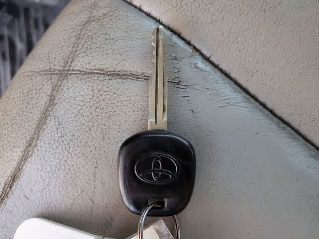 Thumbnail: 2014 Toyota Sienna - 35